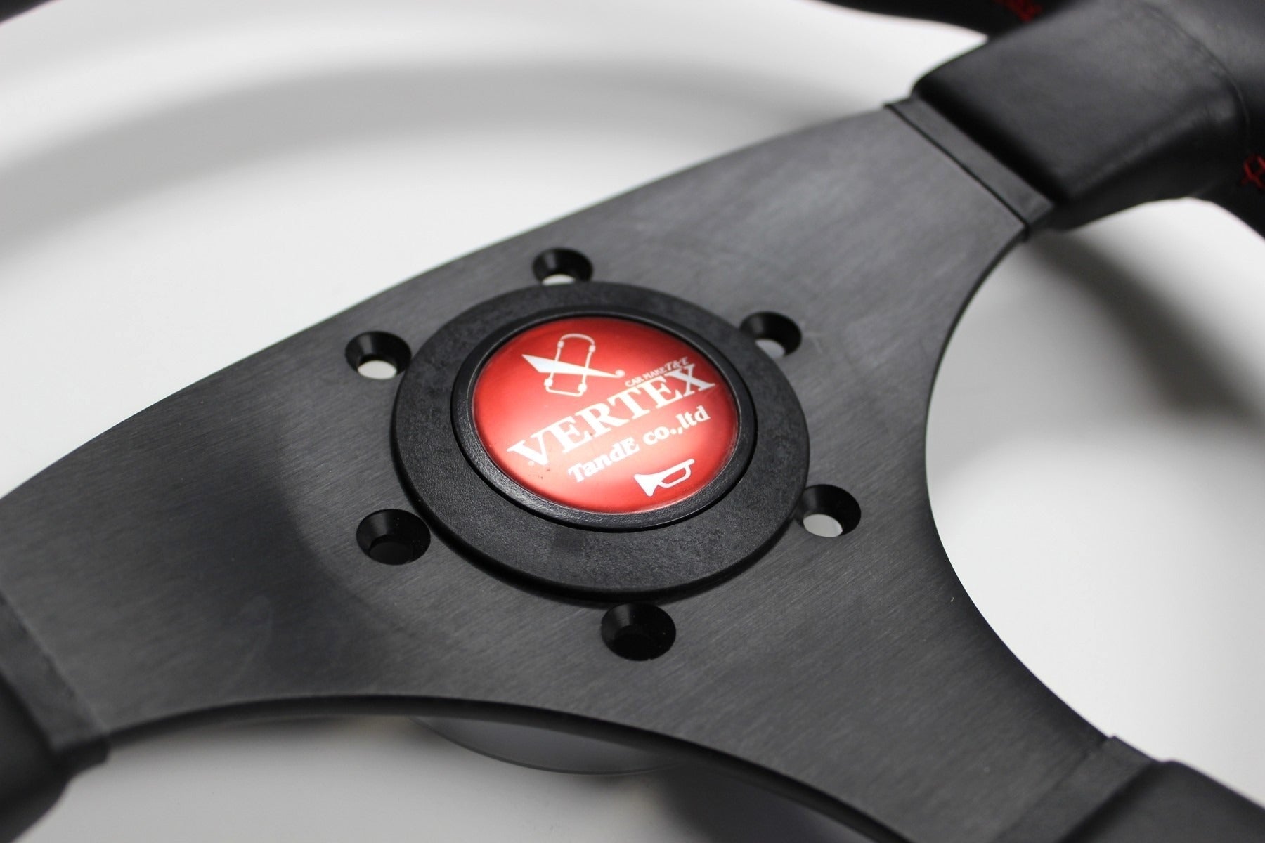 Vertex Flat Steering Wheel; Red; Leather; 325mm - KOKA Dept.